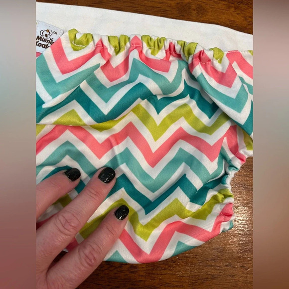 Mama Koala reusable diaper multicolor chevron - Picture 2 of 5